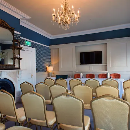 Creighton Hotel Cluain Eois
