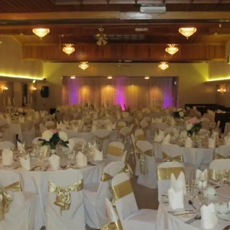 Ξενοδοχείο Creighton 3*