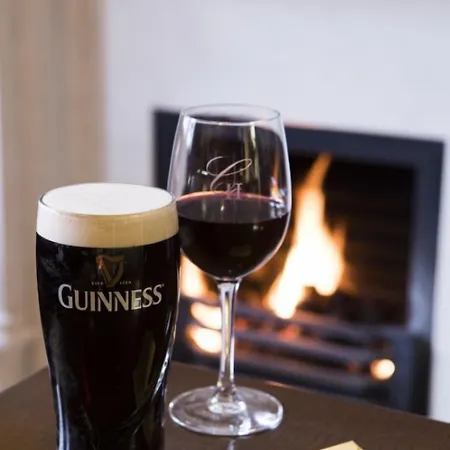 Creighton Hotel Cluain Eois