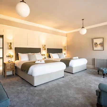 Creighton Hotel 3*