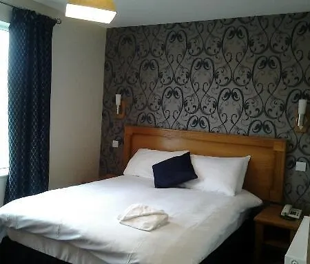 Hotel Creighton Clones