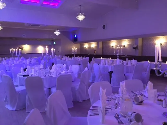 Hotel Creighton Clones